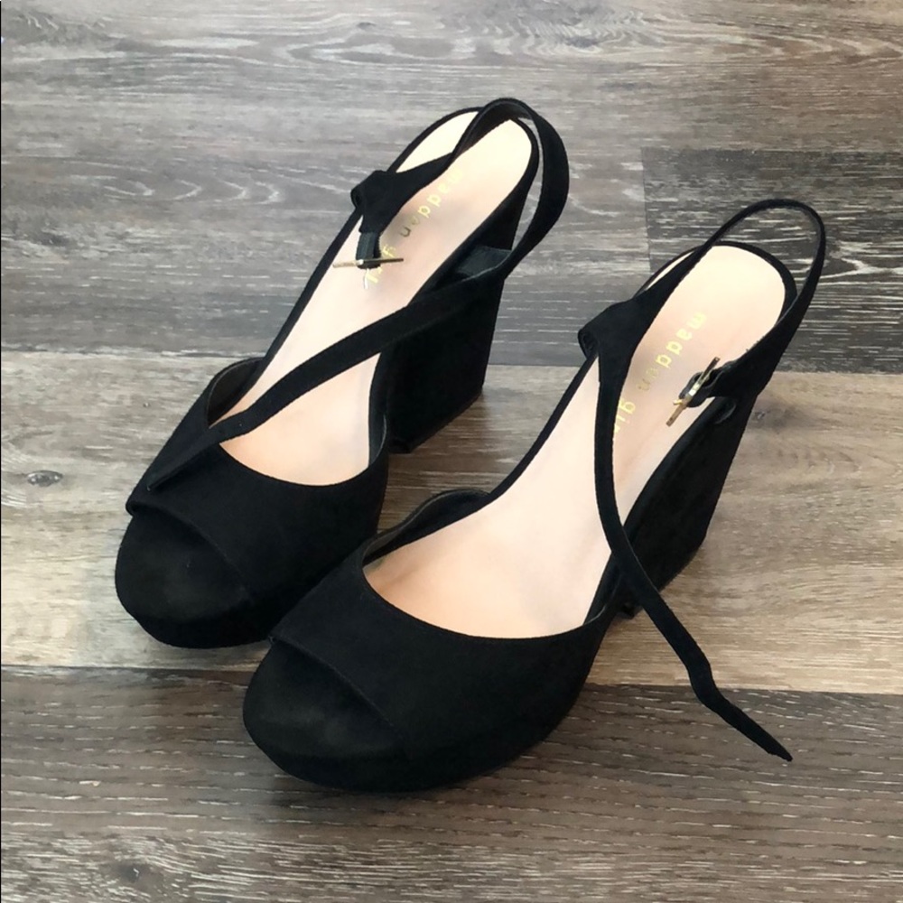 Madden Girl Cena Wedge sandal.